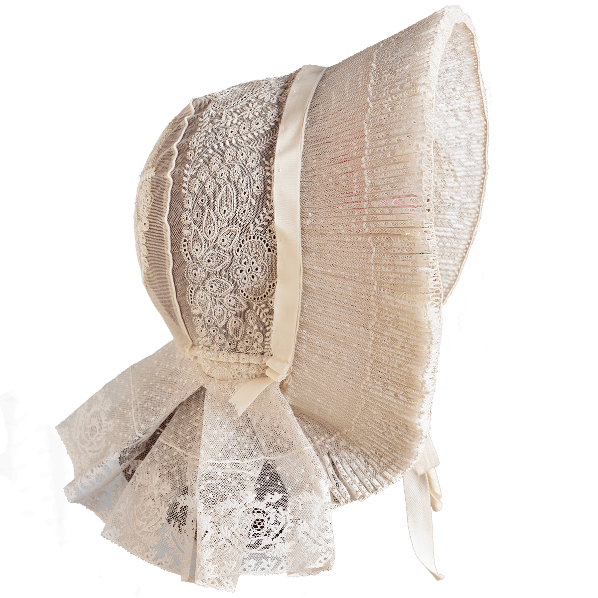 Plooimuts gemaakt van wit kant.