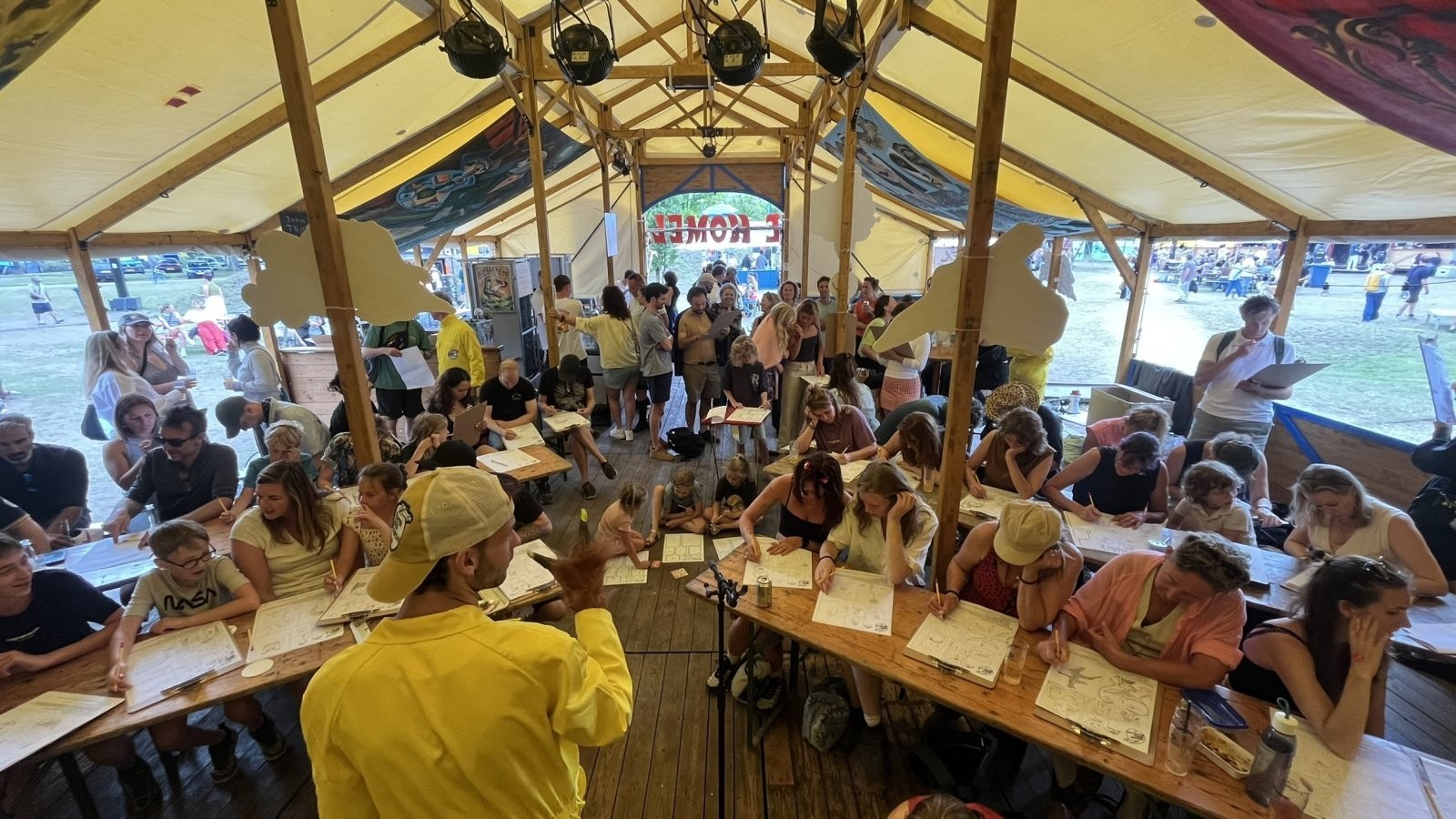 foto van fantasiemonster tekenklas