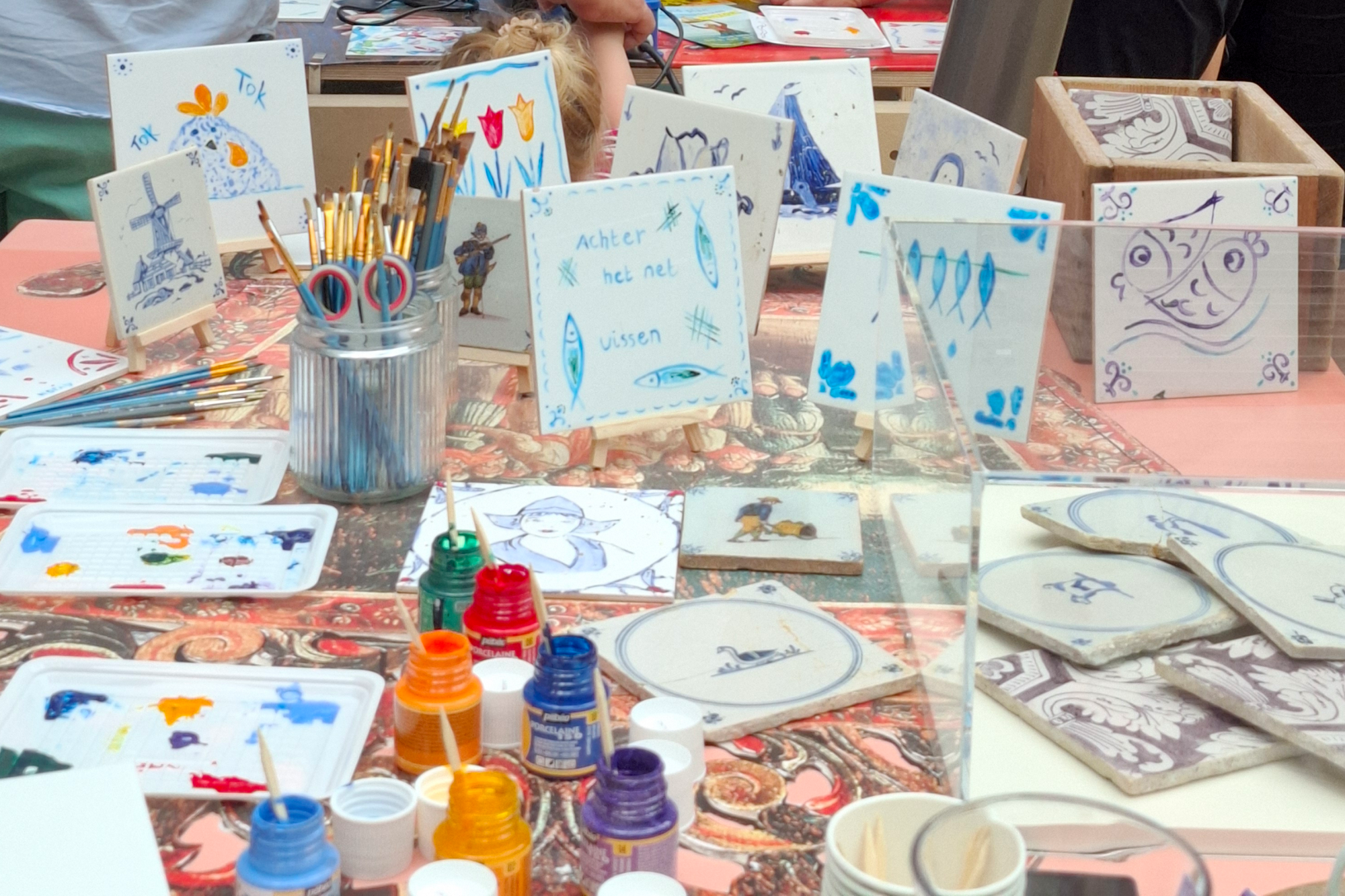 geknutselde Delfts blauwe tegeltjes